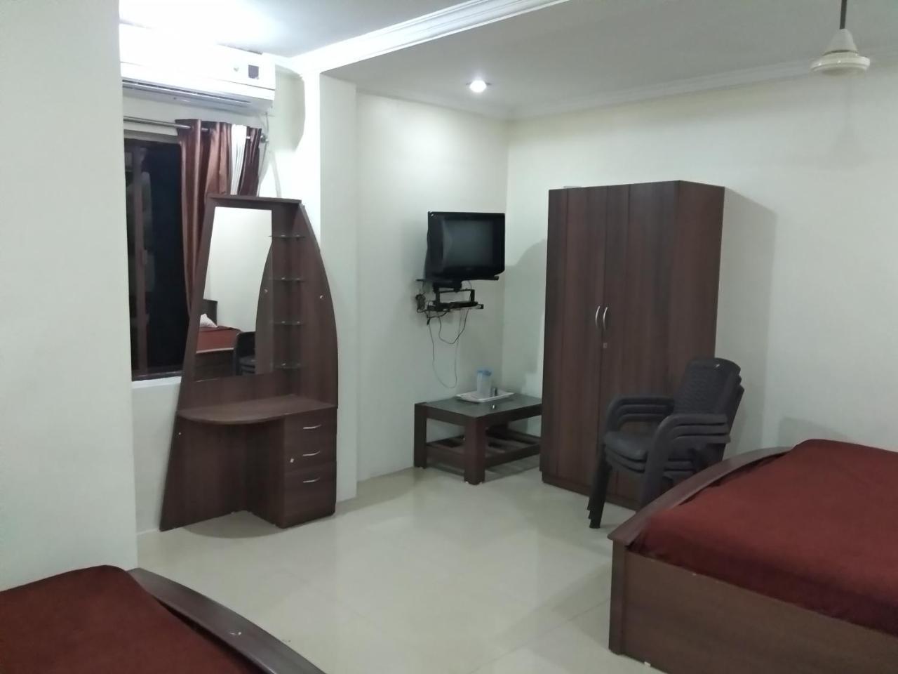 Sai Tirumala Residency Tirupati Zewnętrze zdjęcie