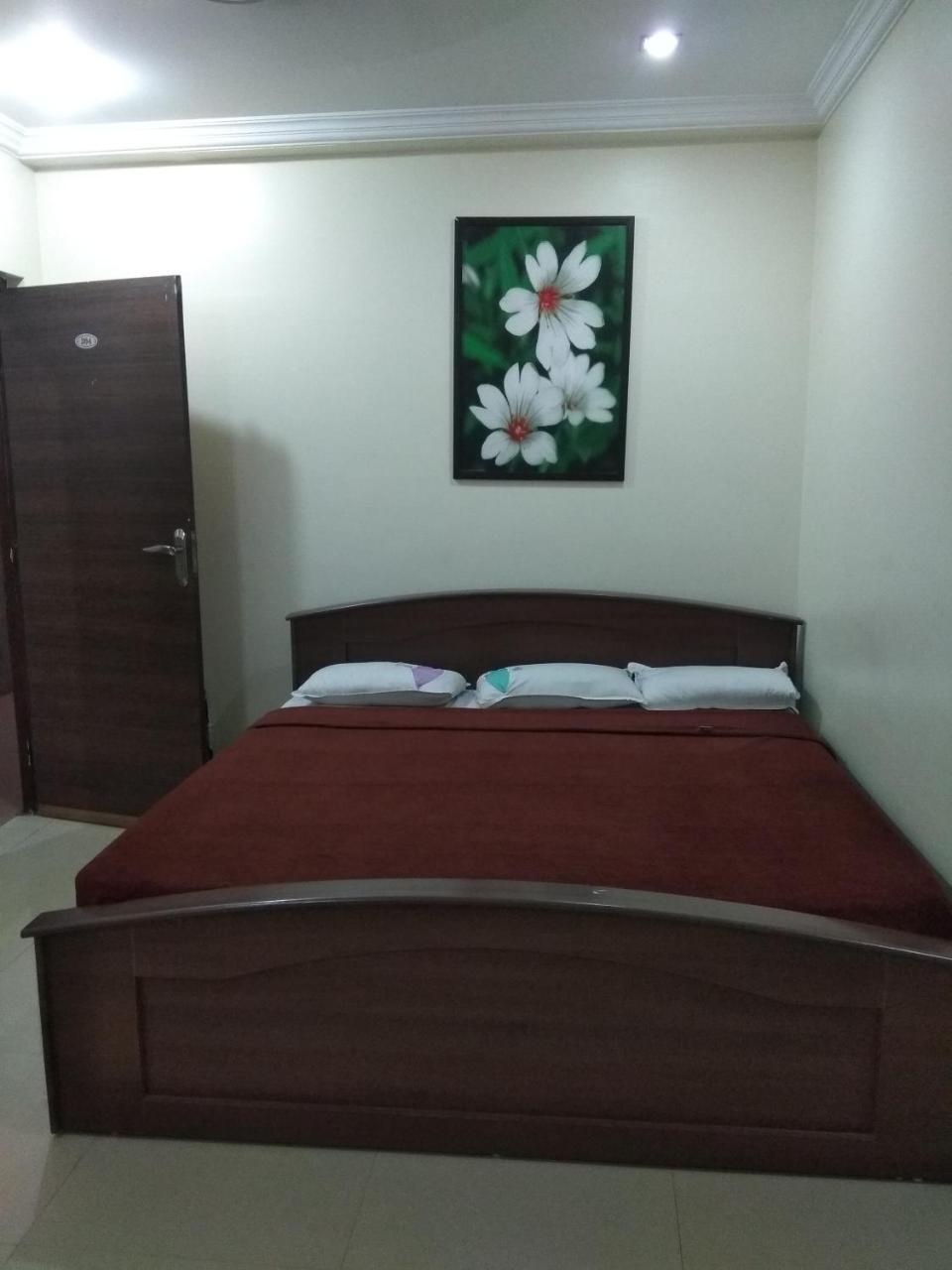 Sai Tirumala Residency Tirupati Zewnętrze zdjęcie