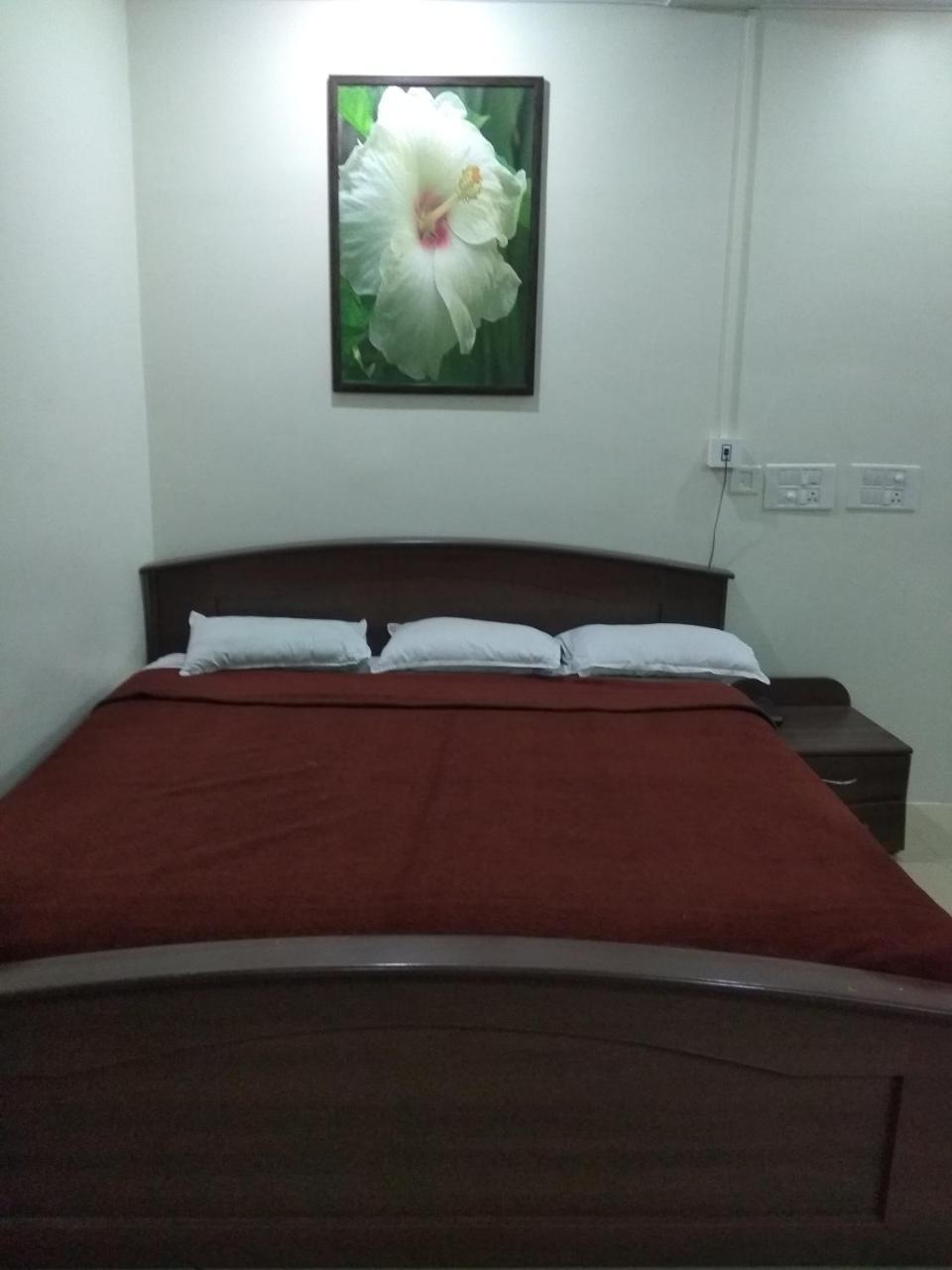 Sai Tirumala Residency Tirupati Zewnętrze zdjęcie