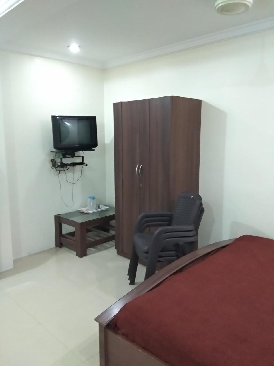 Sai Tirumala Residency Tirupati Zewnętrze zdjęcie