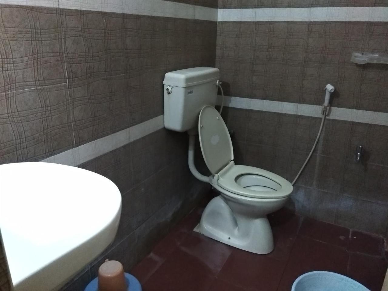 Sai Tirumala Residency Tirupati Zewnętrze zdjęcie